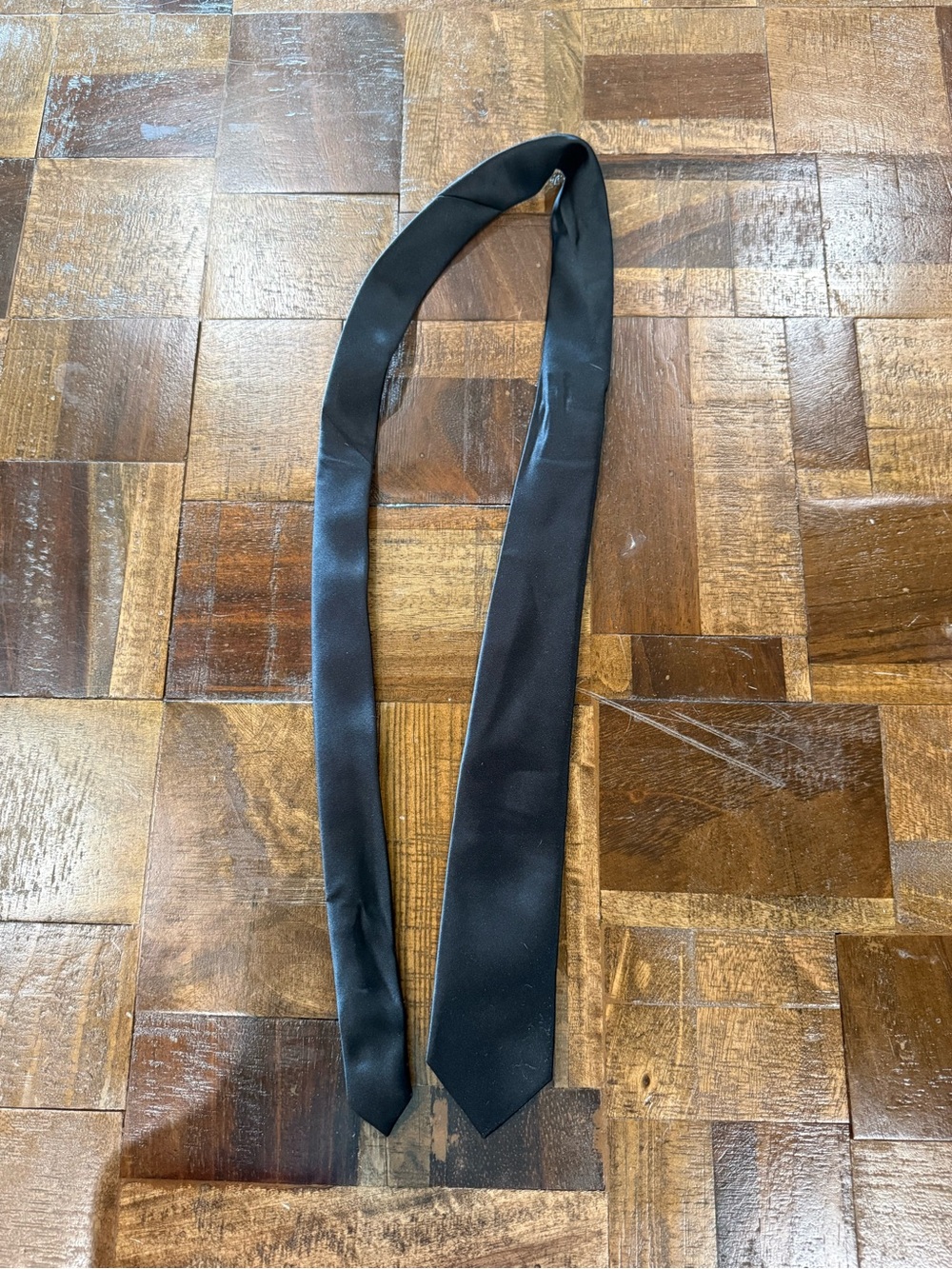 Dockers Black Solid Men's Neck Tie